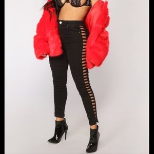Fashion Nova Black ankle jeans w side cutout 28
